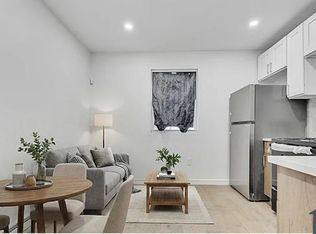 1143 E 224th St #1, Bronx, NY 10466