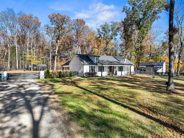 5706 Lunns Store Rd, Chapel Hill, TN 37034