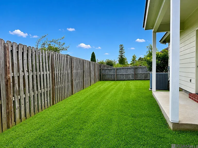747 Portula Ave — Photo 24