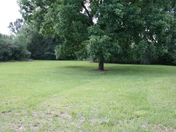 6096 Warrior River Rd #1, Bessemer, AL 35023