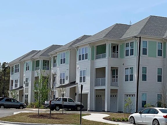 3rd image of 4005 Galantis Dr #3B-2Ba