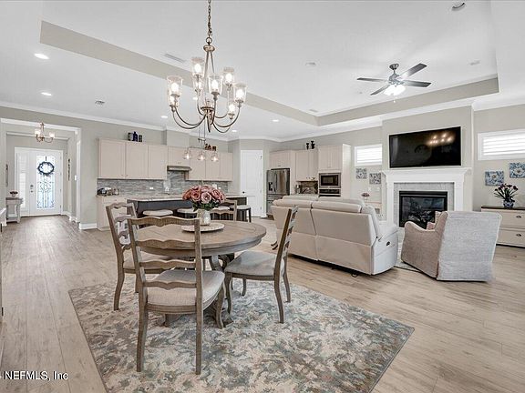 4th image of 3084 PESCARA Drive