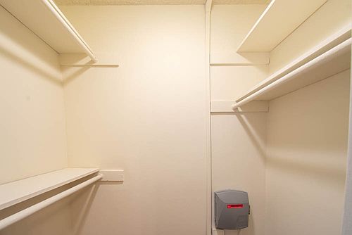 4th image of 1426 Pacific Ave APT 3
