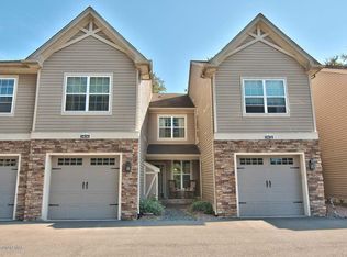 1414 Bungalow Rd, Pocono Pines, PA 18350