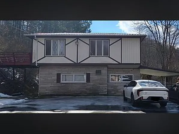 14376 Highway 550 E, Lackey, KY 41643