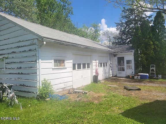 4th image of 2984 Freyer Rd