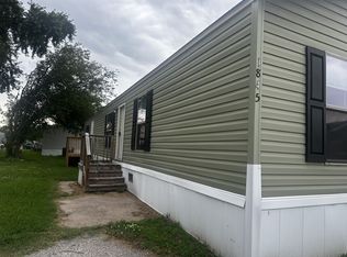 1845 NE Burgess Ct, Topeka, KS 66608