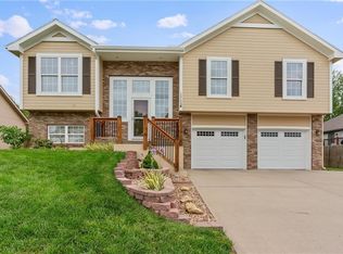 13725 Wagon Pass Rd, Platte City, MO 64079