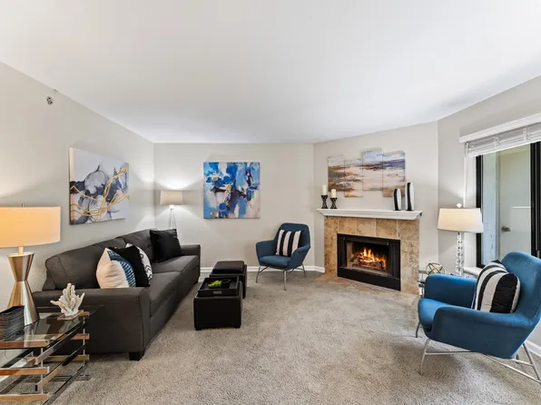 222 NE Dogwood St APT C104, Issaquah, WA 98027