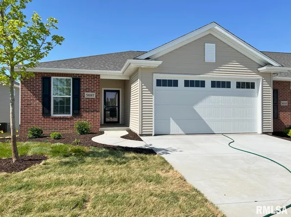 5697 Kristi Ln, Bettendorf, IA 52722