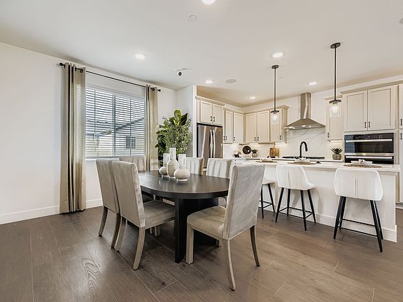 Apex Two Dining Room at Uplands in Westminster, CO