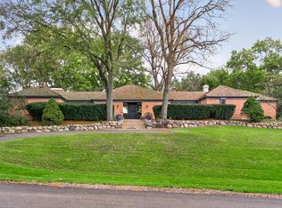 47 Little Cahill Rd, Cary, IL 60013