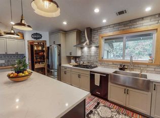 17380 Smokey River Dr, Sonora, CA