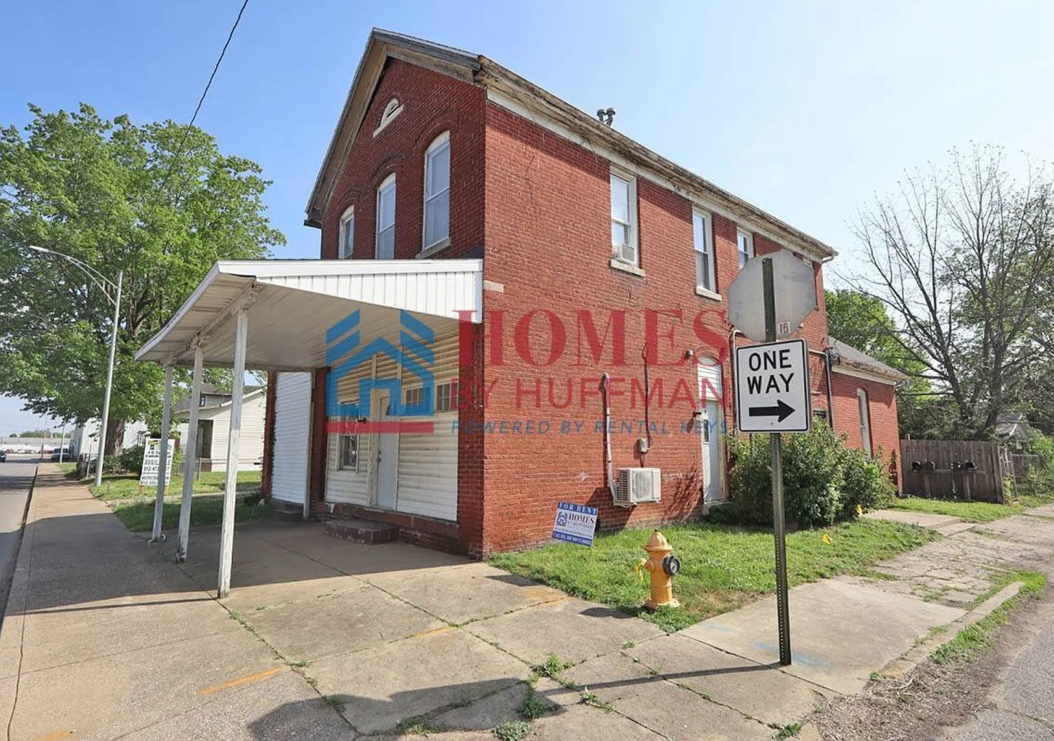 1001 North Governor Street — Photo 3