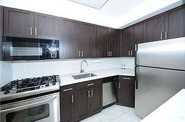 5th image of 150-156 W 56th St APT 3404