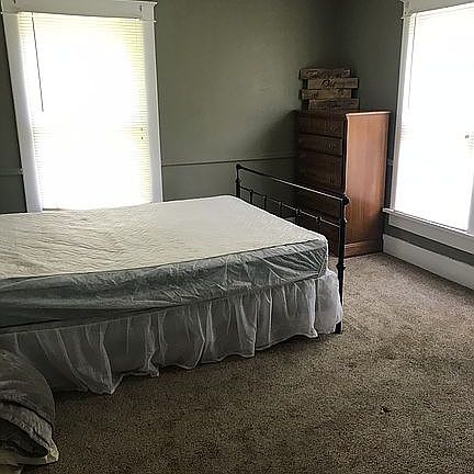 4th image of 529 Oak St