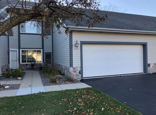 5307 S Hidden Dr, Greenfield, WI 53221