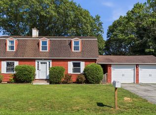 3 Anchorage Ln, Old Saybrook, CT 06475