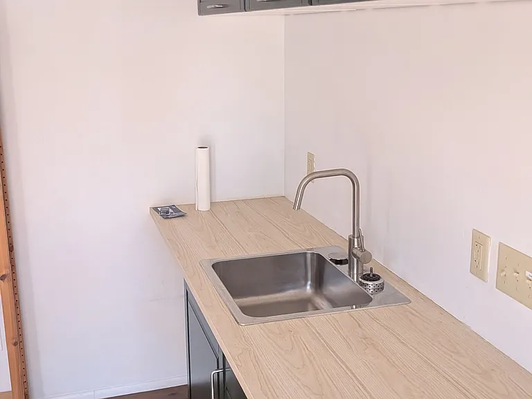 420 W Cheery Lynn Rd — Photo 25