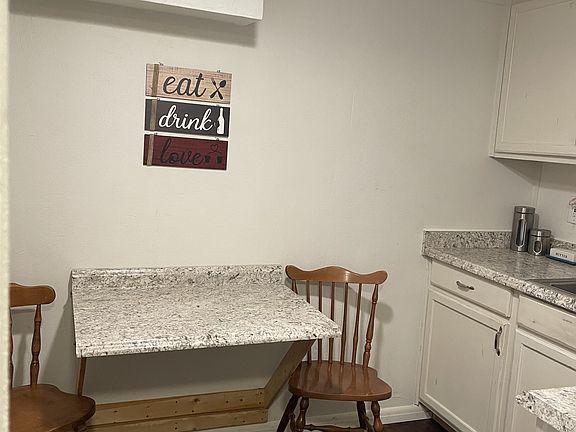 3rd image of 259 Van Buren St #2