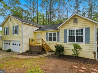 165 Tyson Cir, Roswell, GA 30076