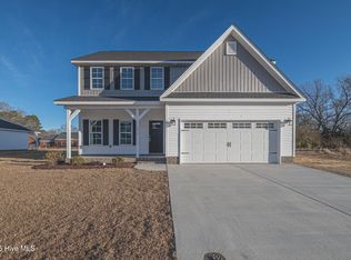 3278 School View Dr, Farmville, NC 27828