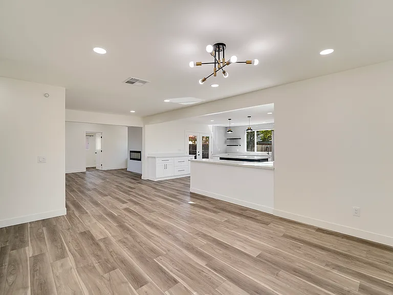 1502 Coolidge St — Photo 13