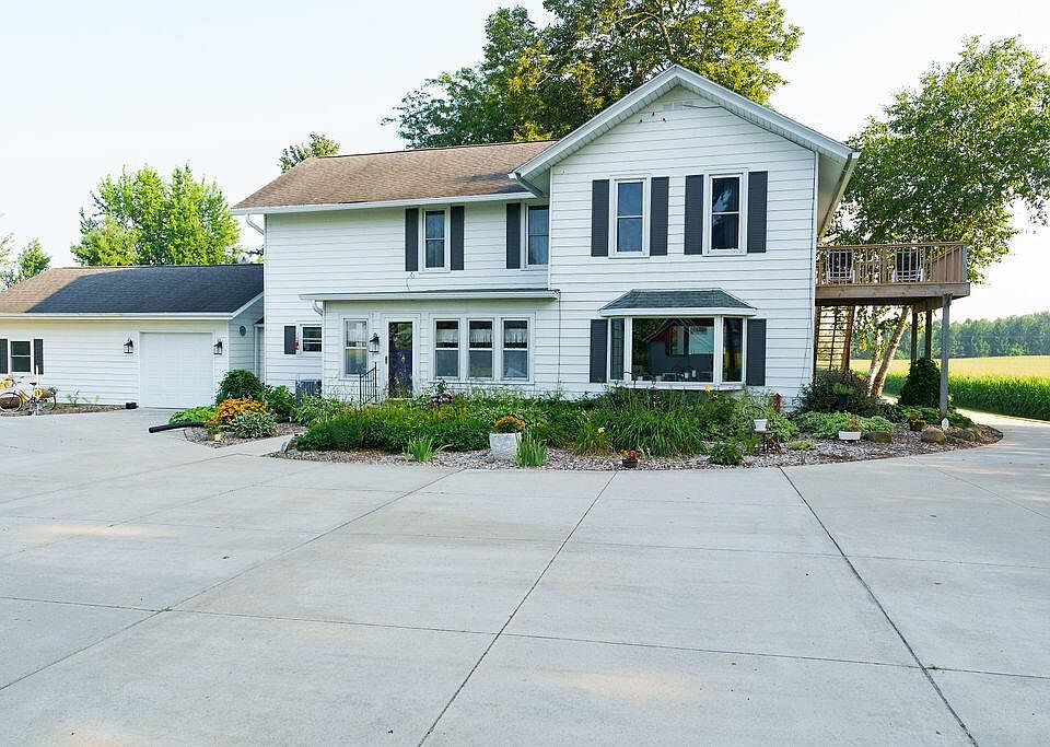 1st image of W1370 Gopher Hill ROAD