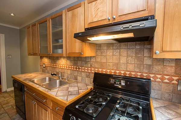 Sold by Garfield Realty  | media 11