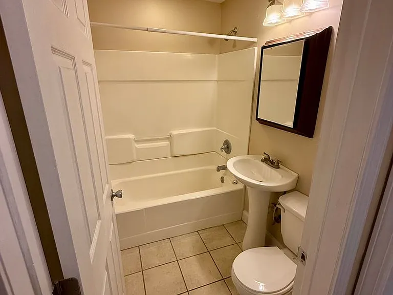 1401 John Exum Pkwy #1 — Photo 14