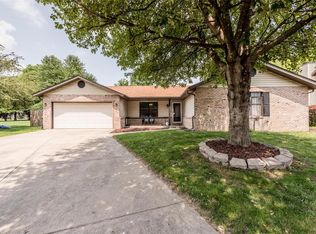 120 Huntwood Ct, Swansea, IL