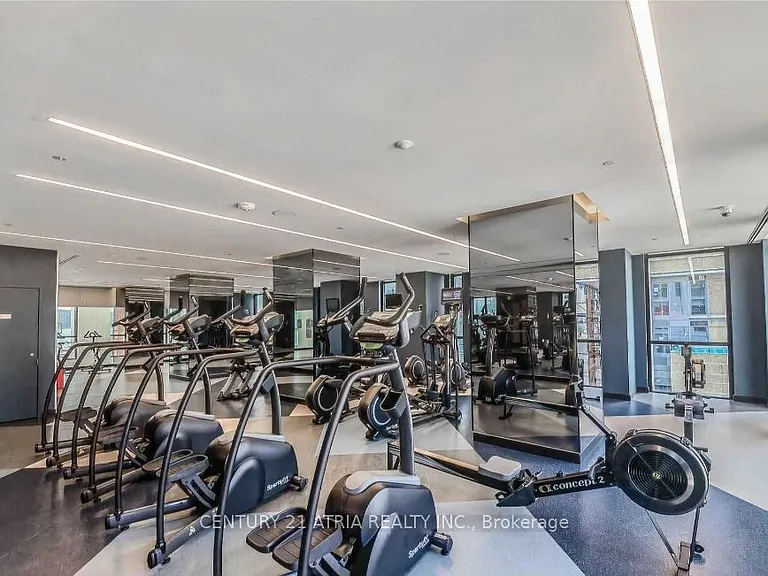 1 Yorkville Ave #2201 — Photo 16