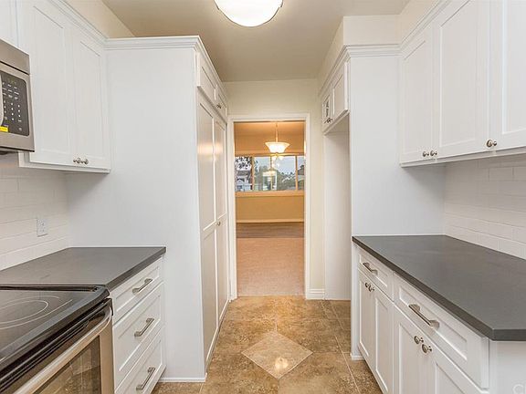3rd image of 324 E Spruce Ave APT 8