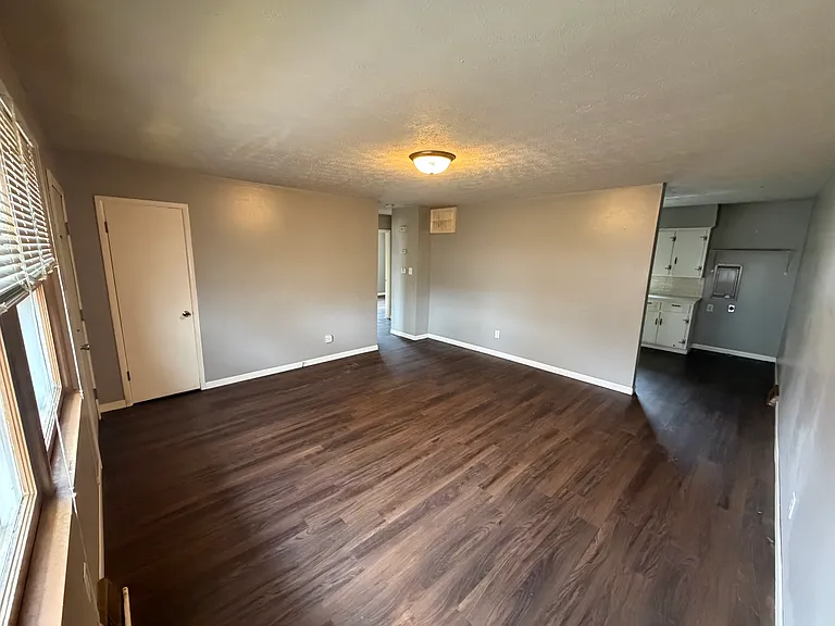 1410 W Atlantic St #B — Photo 2