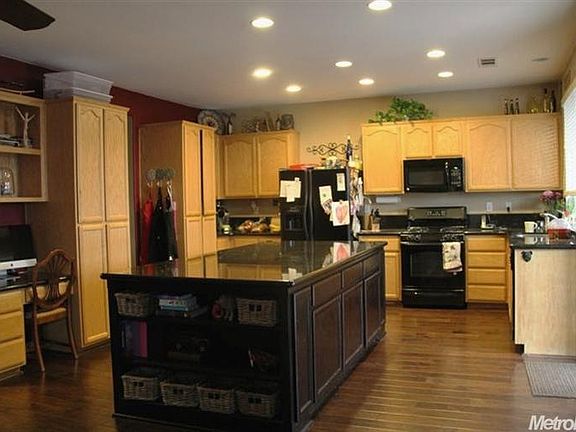 4th image of 1352 Cougar Creek Dr