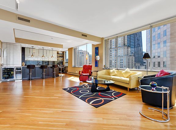 4th image of 1000 N Lake Shore Dr #19C