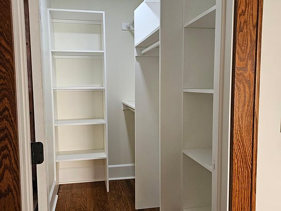 Walk in Closet