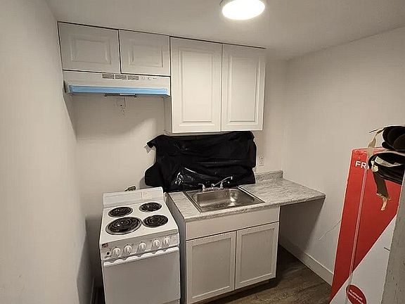 2nd image of 4154 Westminster Ave #11304083