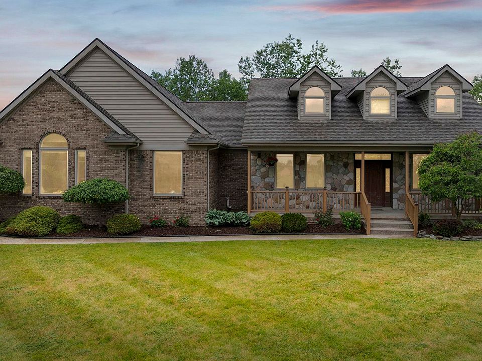 1st image of 75993 McKay Rd