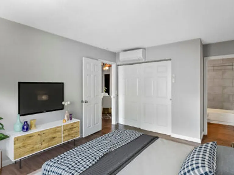 5825 Southwest LLC — Photo 30