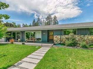 955 Bellview Ave, Ashland, OR 97520