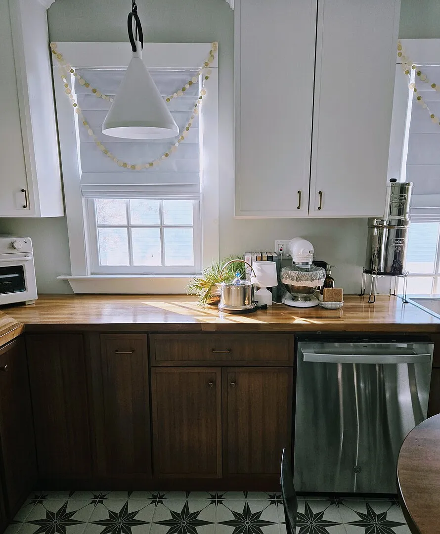 Furnished Home - Suite A | Extended Stays | Yale | New Haven — Photo 3
