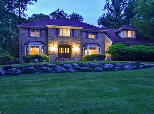 20 Gentry Dr, Long Valley, NJ 07853