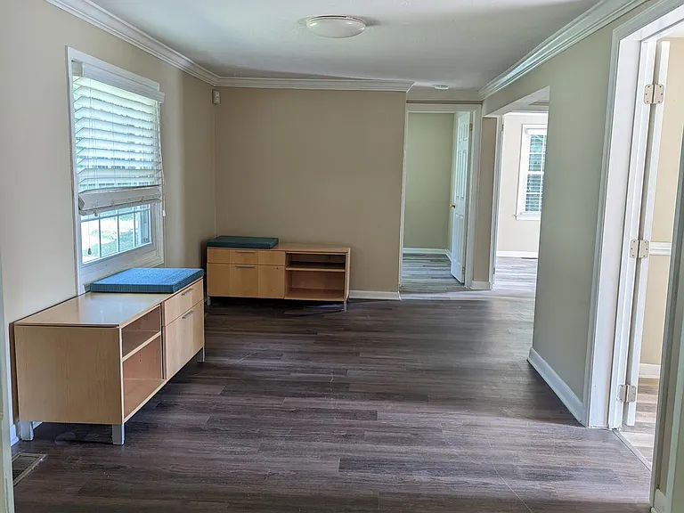 203 Griffin St — Photo 3