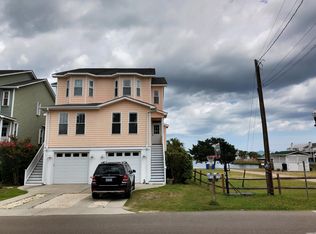 415 S 4th St #2, Carolina Beach, NC 28428