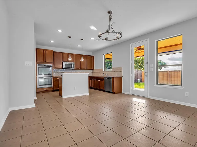 29488 Salem Fields Dr — Photo 22