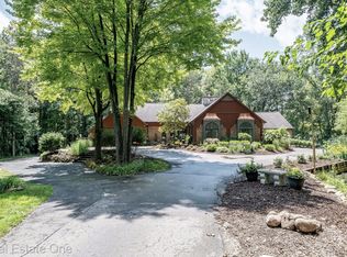 10105 Clark Rd, Davisburg, MI 48350