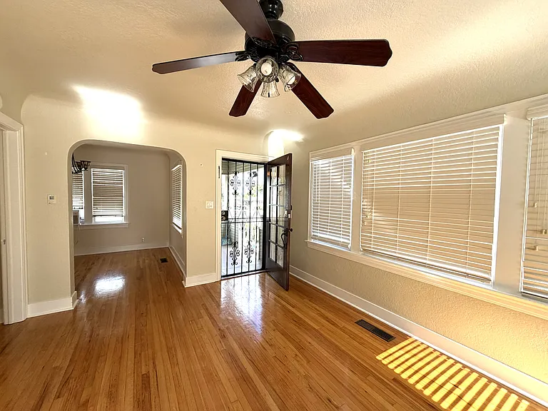 2778 Island Ave — Photo 3