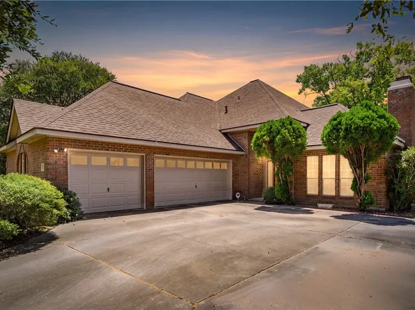 7909 Etienne Dr, Corpus Christi, TX 78414