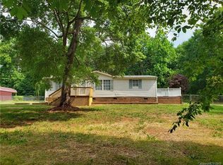 1511 Maiden Wood Cir, Maiden, NC 28650